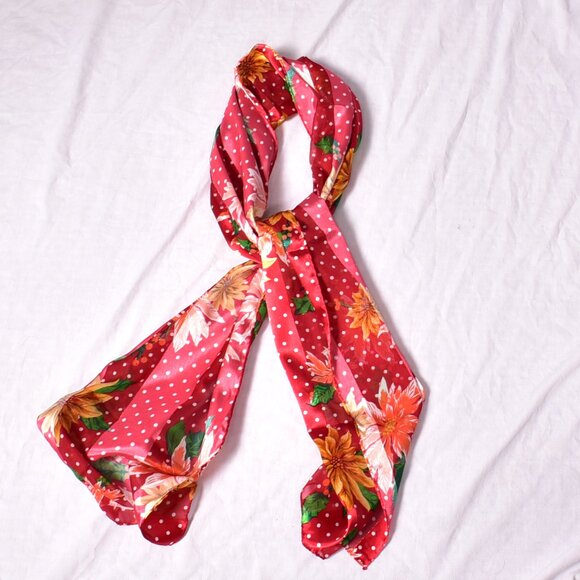 Cejon Accessories Inc. Holiday Holly Women's Scarf NWT - Picture 1 of 10